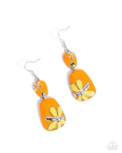 Load image into Gallery viewer, Earrings Floral Familia - Orange E160