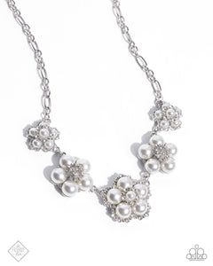 Necklaces Cordially Chic - White Pearl