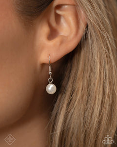 Necklaces Cordially Chic - White Pearl