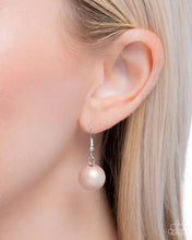 Load image into Gallery viewer, Necklaces Brushed Backdrop - Brown Pearl N2235