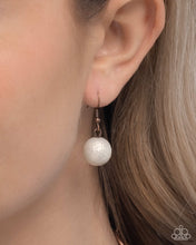 Load image into Gallery viewer, Necklaces Brushed Backdrop - Copper