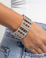 Load image into Gallery viewer, Bracelets Vertical Vanity - White