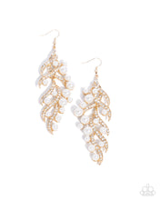 Load image into Gallery viewer, Earrings Flourishing Fancy Gold PEARL E2419