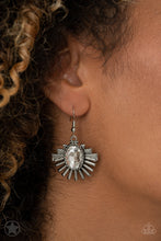 Load image into Gallery viewer, Necklaces Miss YOU-niverse - Silver Blockbuster