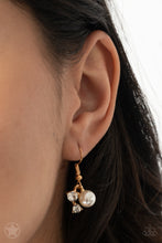 Load image into Gallery viewer, Necklaces Toast To Perfection - Gold Blockbuster