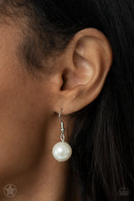Load image into Gallery viewer, Necklaces Designated Diva - White Blockbuster