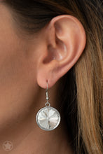 Load image into Gallery viewer, Necklaces Hypnotized - Silver Blockbuster