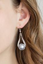 Load image into Gallery viewer, Earrings HEADLINER Over Heels - Silver E442