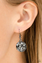 Load image into Gallery viewer, Necklace A Daring DISCovery - Black N226