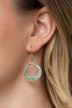 Load image into Gallery viewer, Earrings Socialite Luster - Green E344
