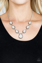 Load image into Gallery viewer, Necklace Socialite Social - White N390