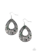 Load image into Gallery viewer, Earrings Botanical Butterfly - Green E352