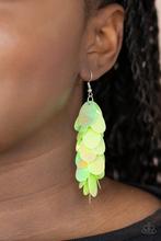 Load image into Gallery viewer, Earrings Stellar In Sequins - Green E347