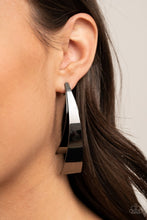 Load image into Gallery viewer, Earrings UNDERESTIMATED EDGE - BLACK E2010