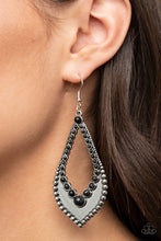 Load image into Gallery viewer, Earrings Essential Minerals - Black E2093