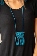 Load image into Gallery viewer, Necklace Between You and MACRAME - Blue N2033