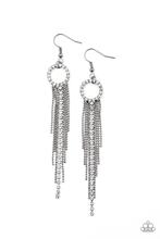 Load image into Gallery viewer, Earrings  Pass The Glitter - Black E2044