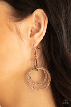 Load image into Gallery viewer, Earrings Distractingly Dizzy - Copper E256