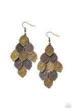 Load image into Gallery viewer, Earrings Loud and Leafy - Multi E313