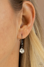 Load image into Gallery viewer, Necklace Flaunt Your Fringe - Black N362