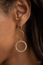 Load image into Gallery viewer, Earrings Rule-Breaking Radiance - Gold E392
