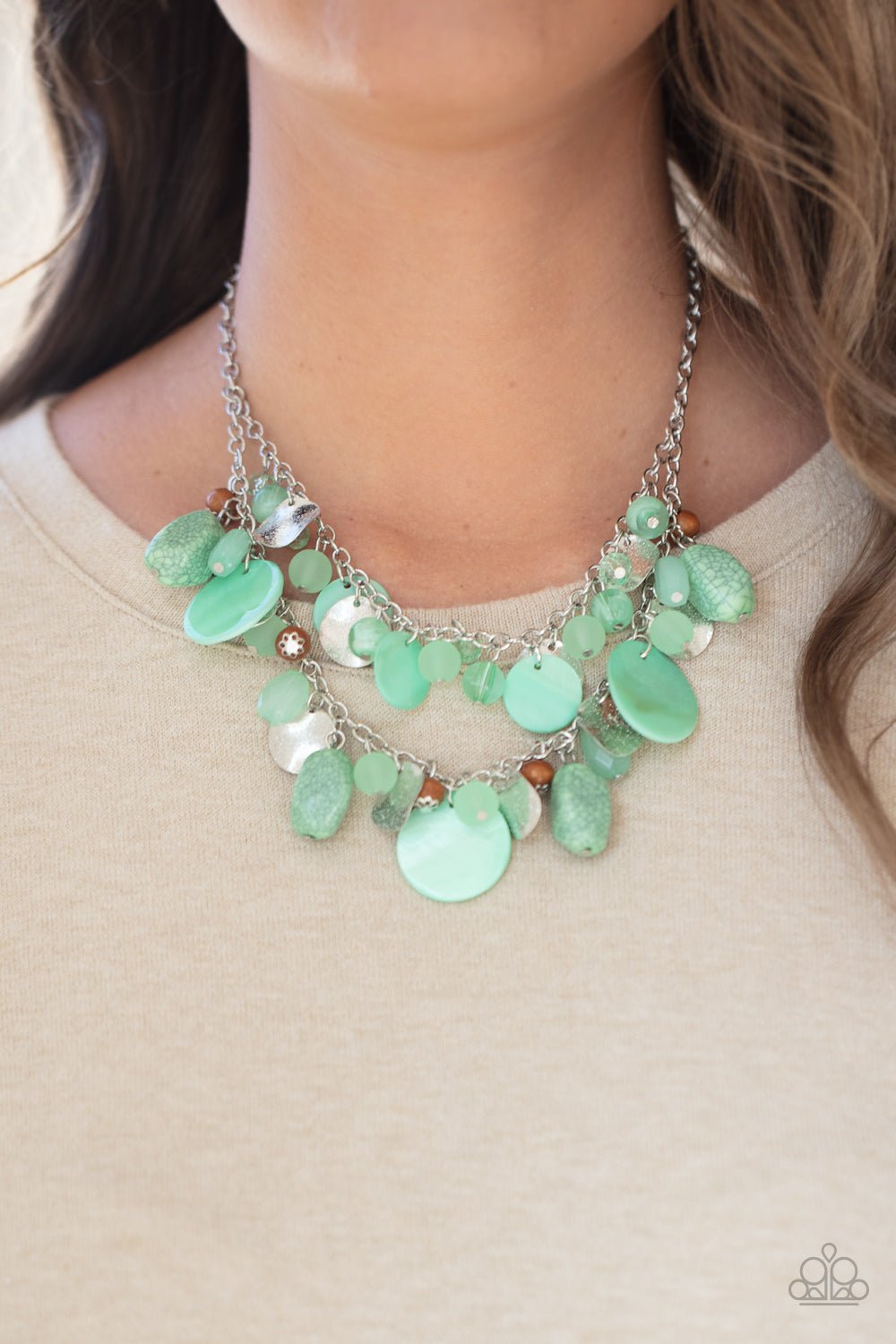 Necklace Spring Goddess - Green N335
