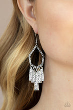 Load image into Gallery viewer, Earrings Museum Find - Silver