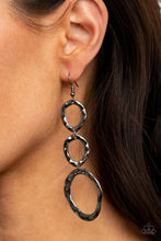 Load image into Gallery viewer, Earrings So OVAL It! - Black E2047