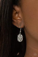 Load image into Gallery viewer, Necklace Turn Me Loose - Black