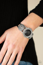 Load image into Gallery viewer, Bracelets Mojave Motif - Black B215