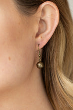 Load image into Gallery viewer, Necklace Gallery Goddess - Brass N31