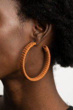 Load image into Gallery viewer, Earrings Suede Parade - Brown E316
