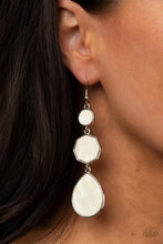 Load image into Gallery viewer, Earrings PROGRESSIVELY POSH White E199