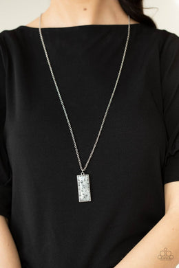 Necklaces Retro Rock Collection - White