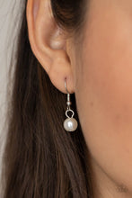 Load image into Gallery viewer, Necklace Remarkable Radiance - White N2216