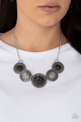 Necklace Canyon Cottage - Black N068