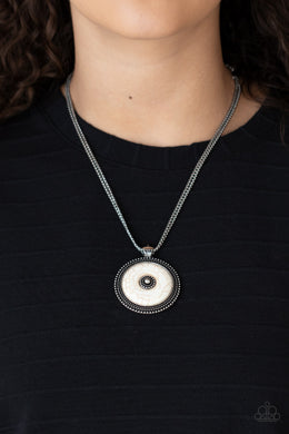 Necklace EPICENTER of Attention - White N51