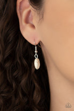 Load image into Gallery viewer, Necklace EPICENTER of Attention - White N51