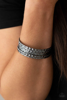 Bracelets Back-To-Back Stacks - Black B211