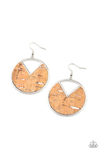 Load image into Gallery viewer, Earrings Nod to Nature - White E345