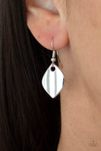 Load image into Gallery viewer, Necklace Face The ARTIFACTS - Green N2011