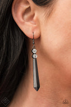 Load image into Gallery viewer, Earrings Sparkle Stream- Black