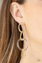 Load image into Gallery viewer, Earrings Talk In Circles - Gold E2313