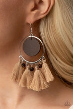 Load image into Gallery viewer, Earrings Yacht Bait - Brown E33