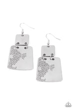 Load image into Gallery viewer, Earrings Tagging Along - Silver