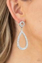 Load image into Gallery viewer, Earrings Regal Revival - White E349
