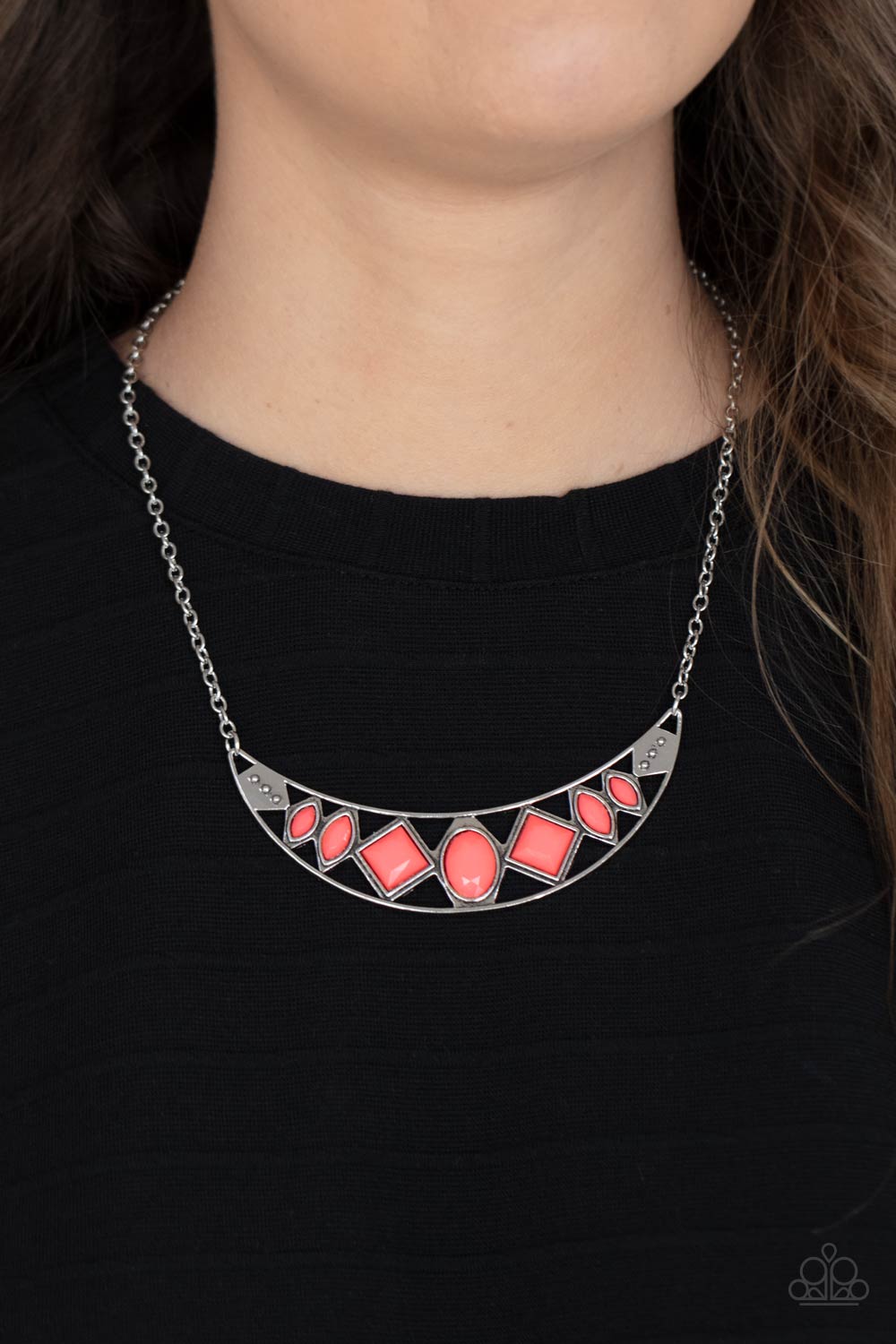 Necklace Emblazoned Era - Pink N152