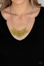 Load image into Gallery viewer, Necklaces Exotic Edge - Green N120
