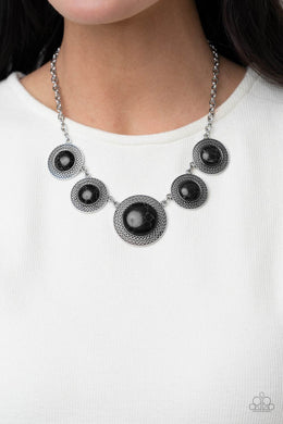 Necklace Circle The Wagons - Black N069