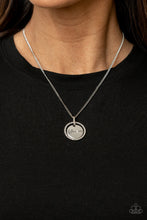 Load image into Gallery viewer, Necklaces Glam-ma Glamorous - White MDAY S135